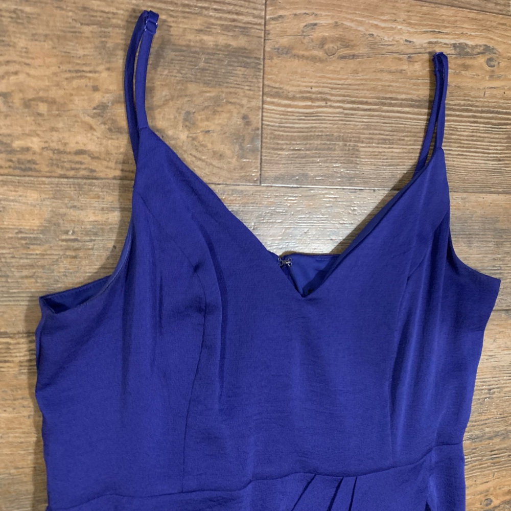 Dress - Picture 6 of 6